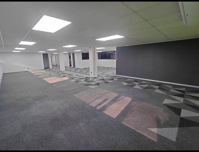 266M² OFFICE TO LET IN HALFWAY HOUSE